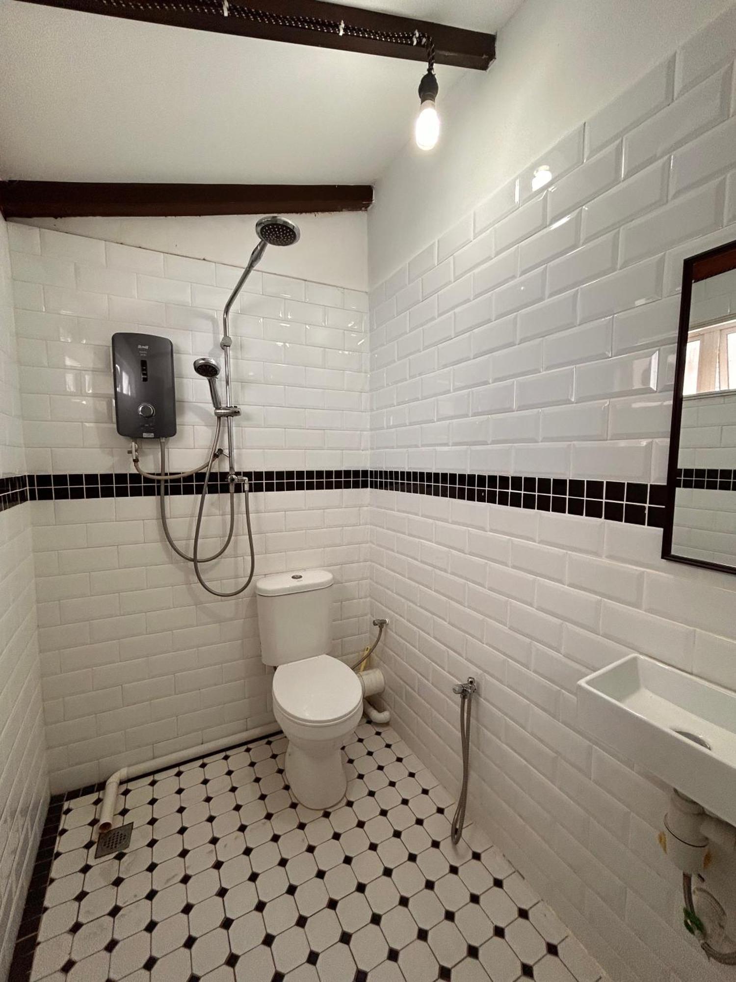 New Great Shanghai Female Hostel Джорджтаун Экстерьер фото